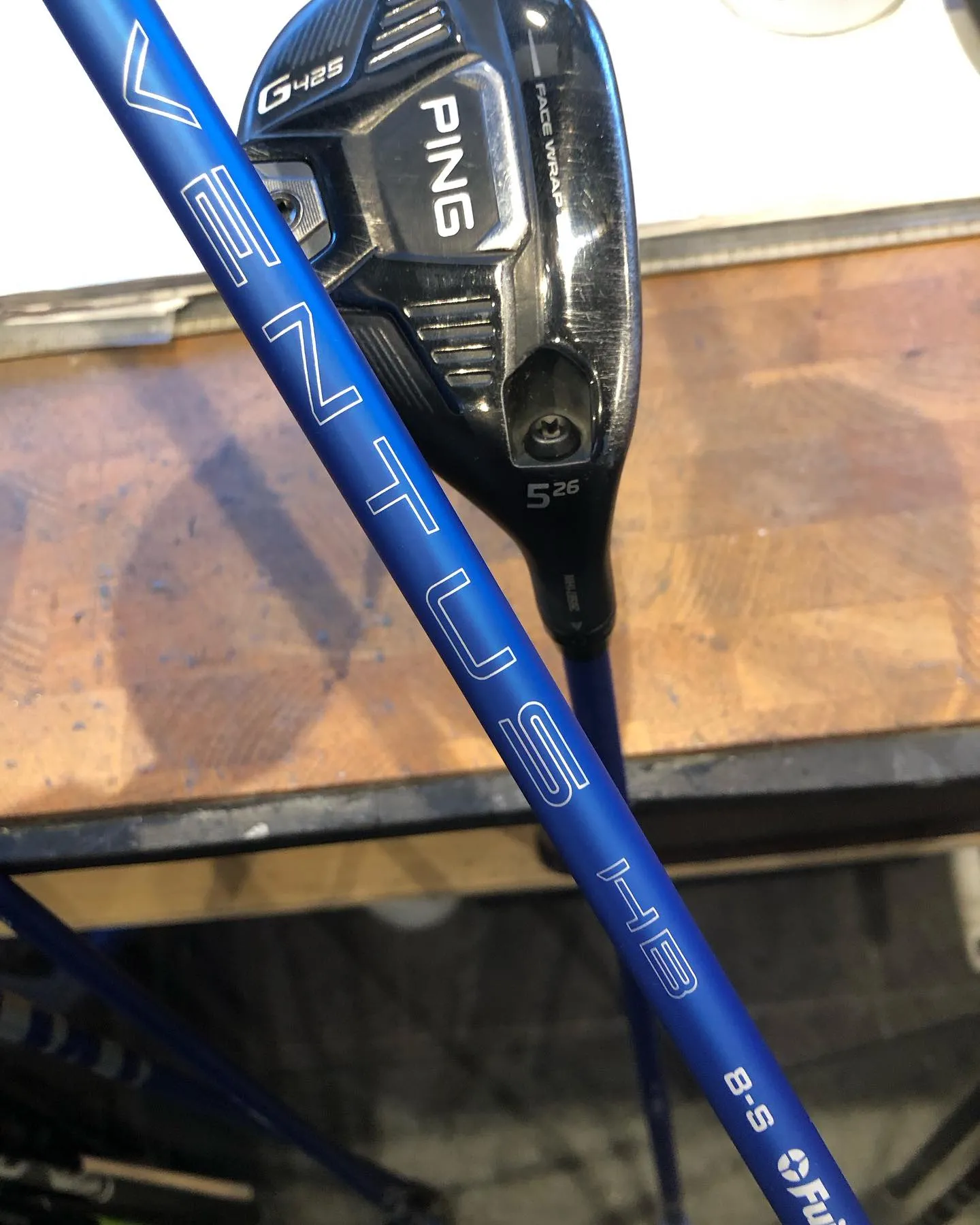 フジクラ VENTUS HYBRID BLUE が先日発売に...